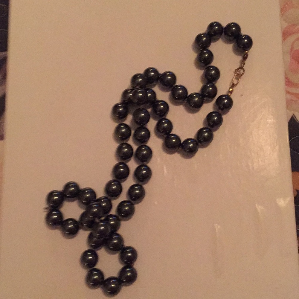 Metallic beaded necklace